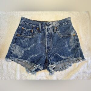 Levi's 501 Jean Shorts Women's 25 Raw Hem Medium Washed Distressed Denim